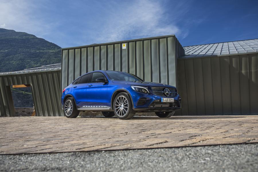  Mercedes-Benz GLC250 4Matic AMG Line Coupe 2016 года  (фото 15 из 32)